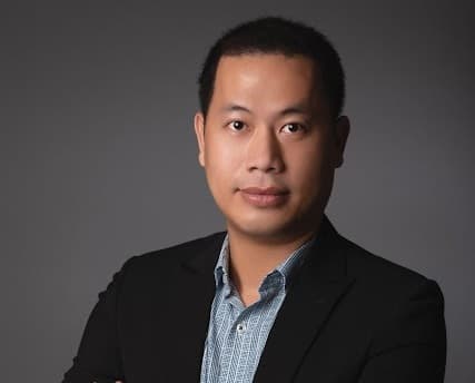 Coach Hân